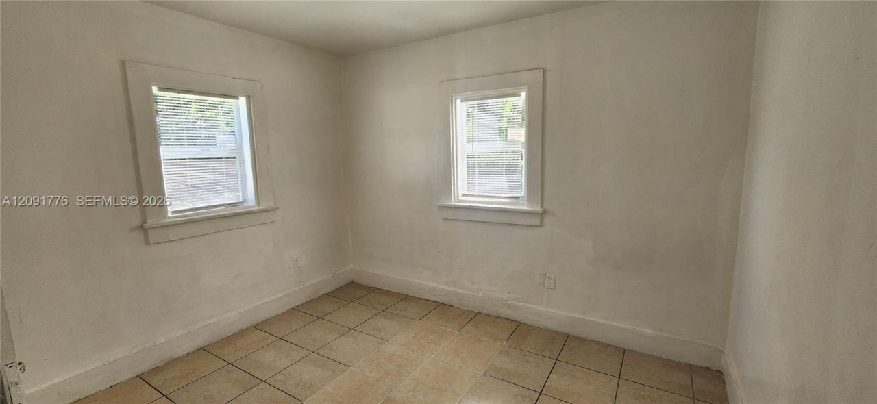 944 NW 81st St, Unit A, Miami, FL 33150 Photo
