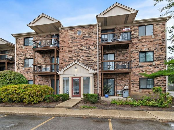 2249 Nichols Road , Unit 28D, Arlington Heights, IL 60004