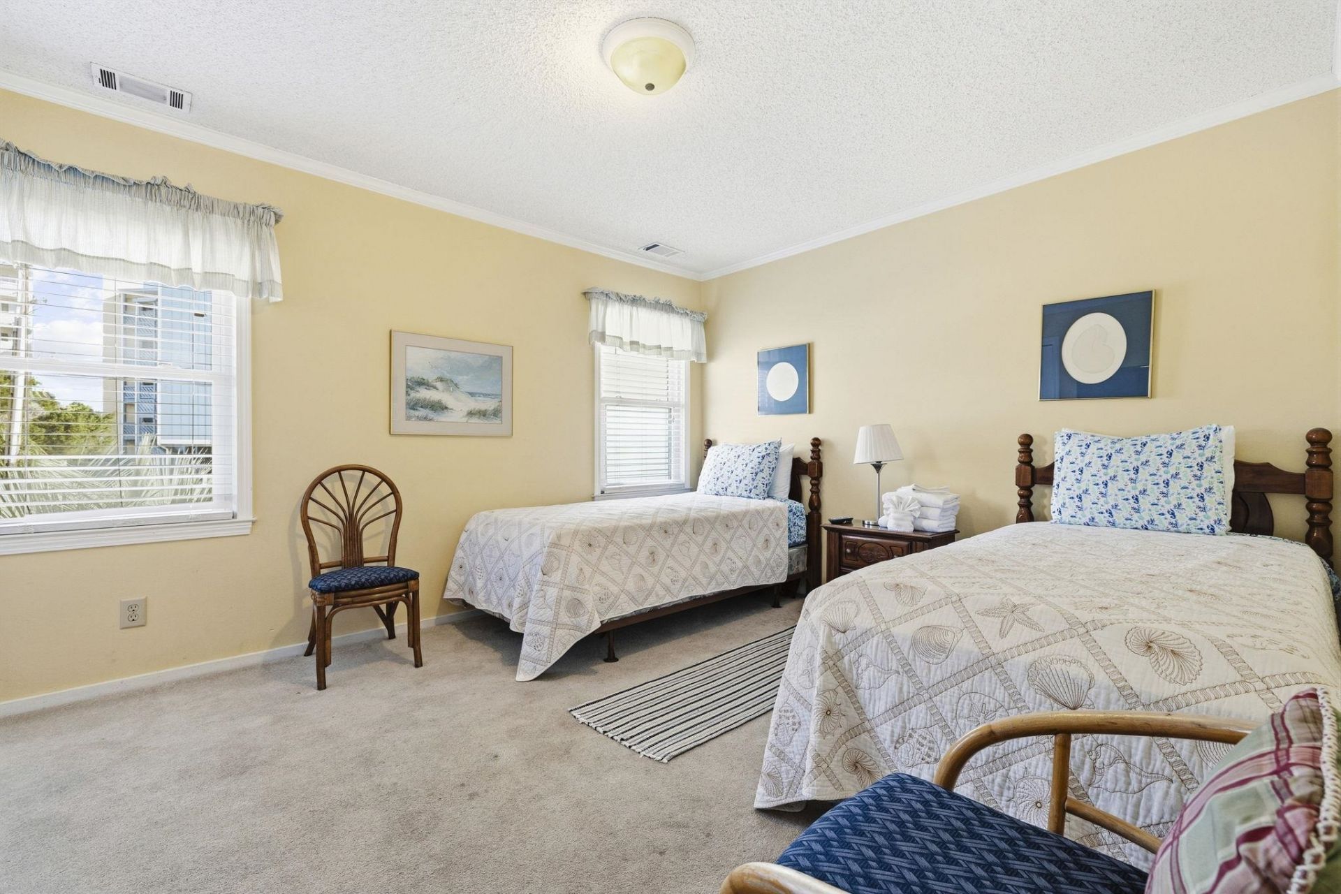 104 Sunset Square Photo 14