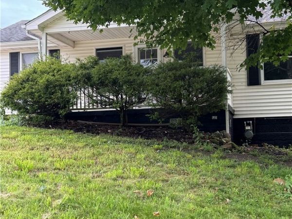 119 Norris Street, St Clairsville, OH 43950