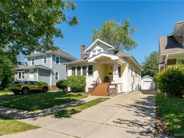 82 Crosby Avenue , Kenmore, NY 14217
