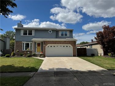 58 Hillpine Road , Buffalo, NY 14227