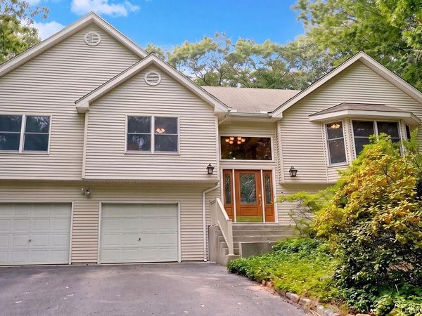 247 Dogwood Drive , Wading River, NY 11792