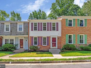7821 GROVELAND SQUARE , SPRINGFIELD, VA 22153