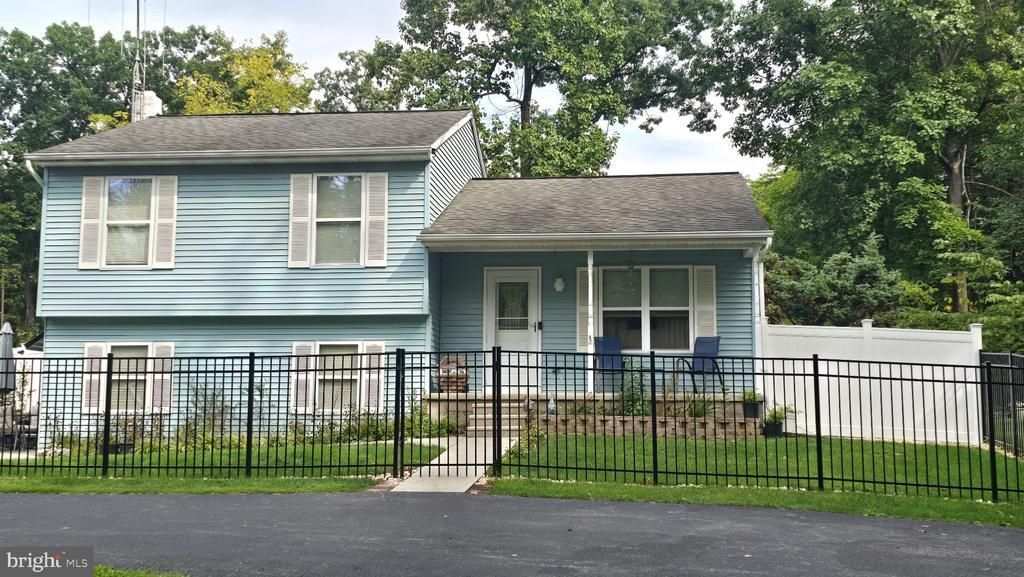 708 RANGE END ROAD , DILLSBURG, PA 17019