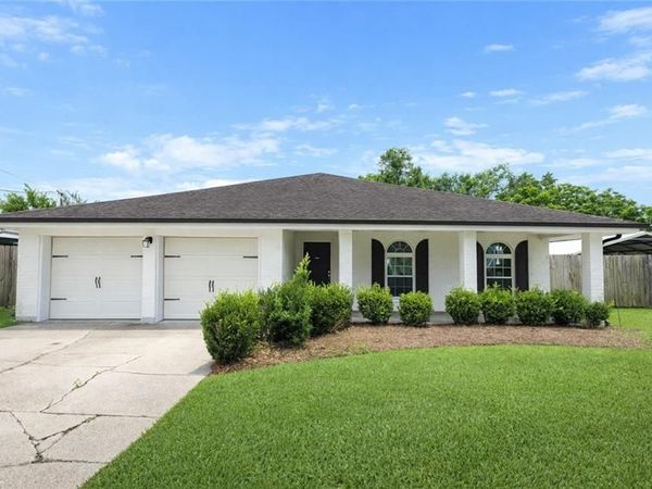 106 BETA Street , Belle Chasse, LA 70037
