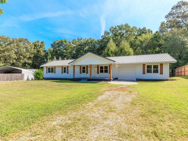 679 Arnold Lane , La Fayette, GA 30728