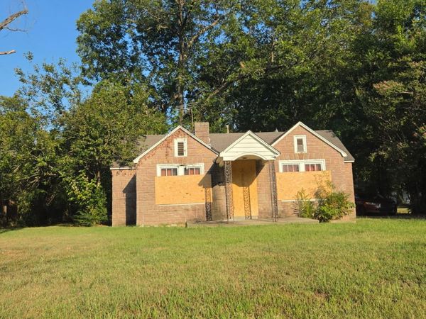 1030 Haynes St , Memphis, TN 38114
