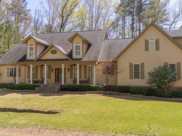 1240 POINT GRAND DR , Savannah, TN 38372