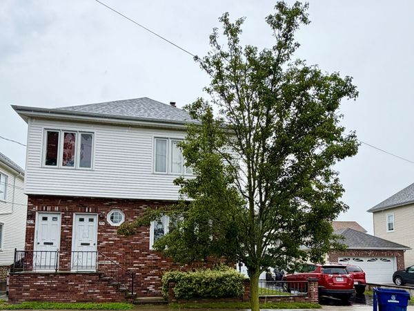 365 Hersom, New Bedford, MA 02745