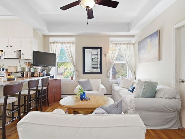 513-515 E 6th St, Unit 3, Boston, MA 02127