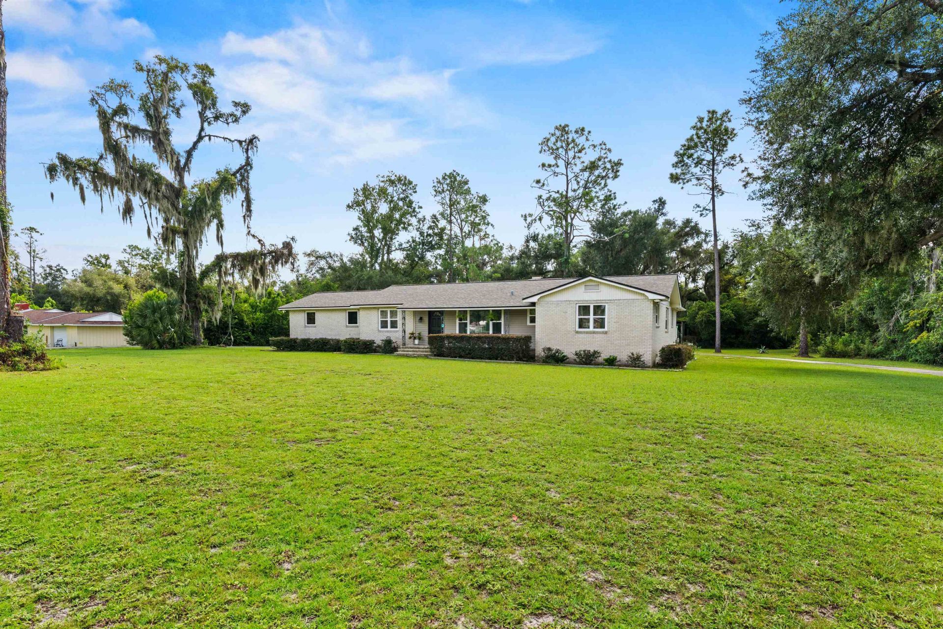 107 Pine Tree Rd. , Perry, FL 32348 Photo