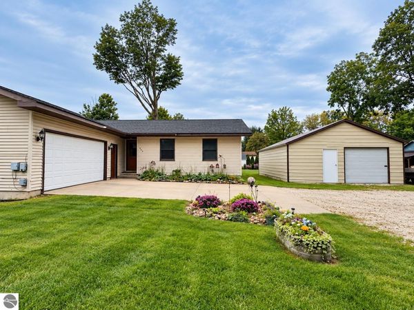 405 Pine Street, Luther, MI 49656