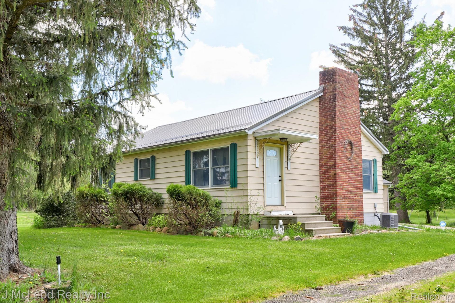 69 W Snover Road, Fremont Township, Mi 48744 Main Photo