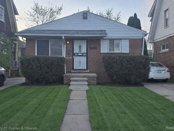 4030 W Davison , Detroit, Mi 48238
