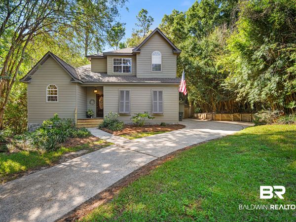 132 Donna Circle, Daphne, AL 36526