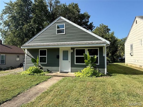 427 N State Street , Montgomery City, MO 63361