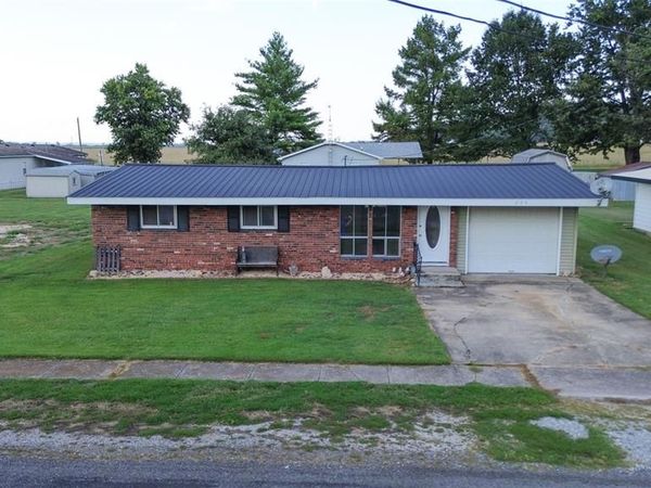 224 Elm Street, Eldred, IL 62027