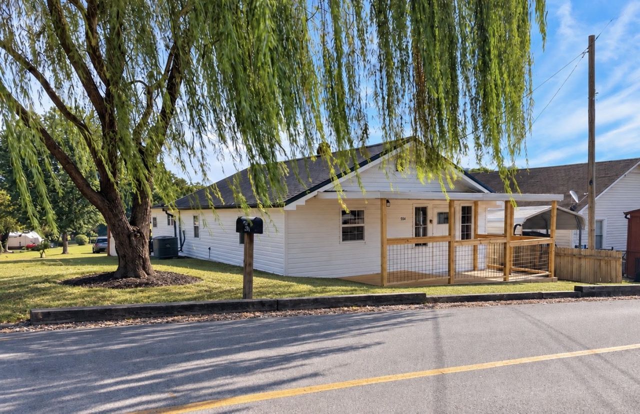554 4th Street, Newport, TN 37821 Main Photo