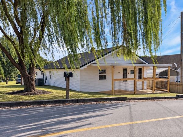 554 4th Street, Newport, TN 37821