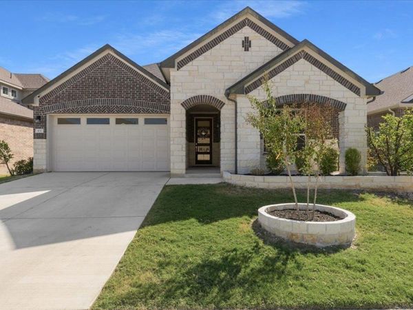 432 Deerpath ST , Leander, TX 78641