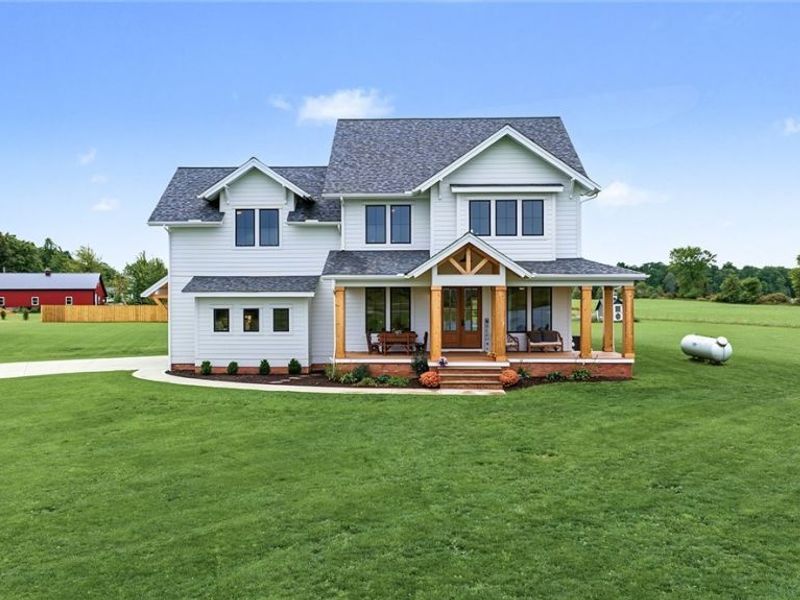8178 W Smith Road, Medina, OH 44256 Photo 2