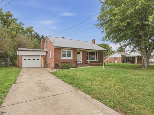 712 Mcdaniel Avenue , Minerva, OH 44657