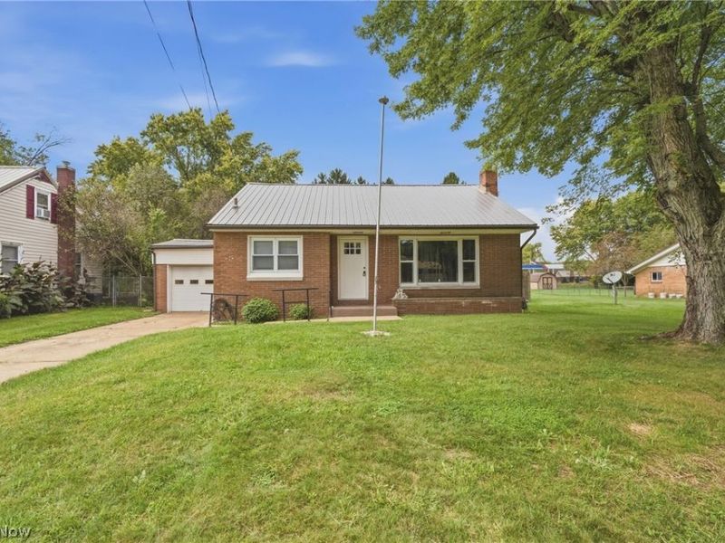 712 Mcdaniel Avenue, Minerva, OH 44657 Photo 2