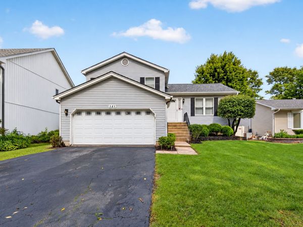 585 Beaconsfield Avenue , Naperville, IL 60565