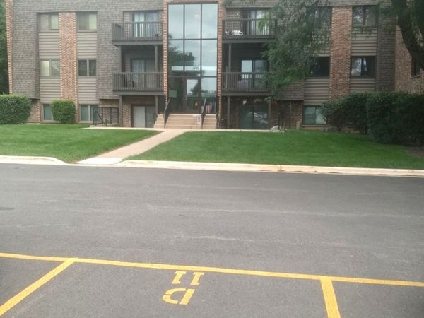 1480 Stonebridge Circle, Unit D-1, Wheaton, IL 60189