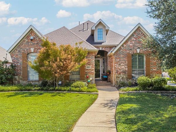 5900 Barton Springs Drive, North Richland Hills, TX 76180