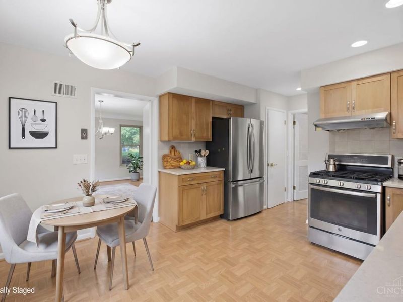 6622 E Farm Acres Drive, Amberley, OH 45237 Photo 14