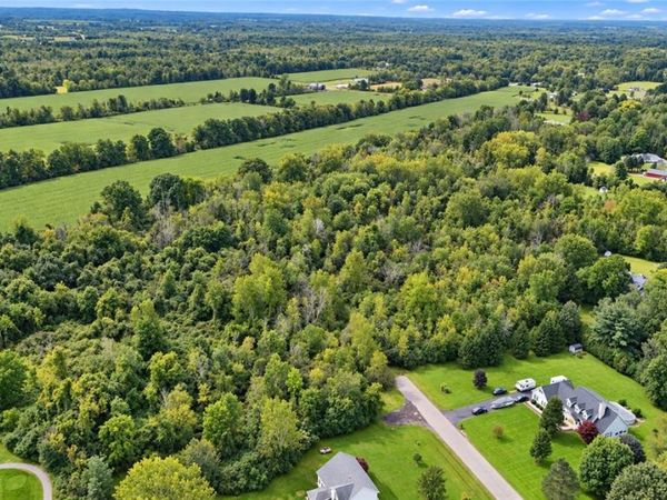 80 Deer Track Lane, Brockport, NY 14420