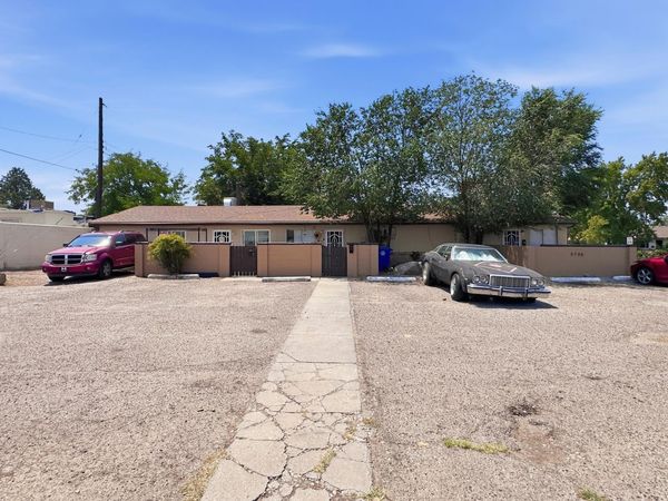 8700 Northeastern Boulevard NE, Albuquerque, NM 87112