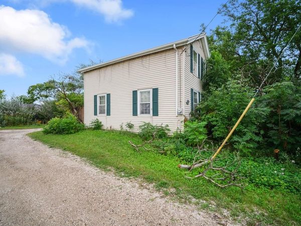 8738 W Fond Du Lac AVENUE, Milwaukee, WI 53225