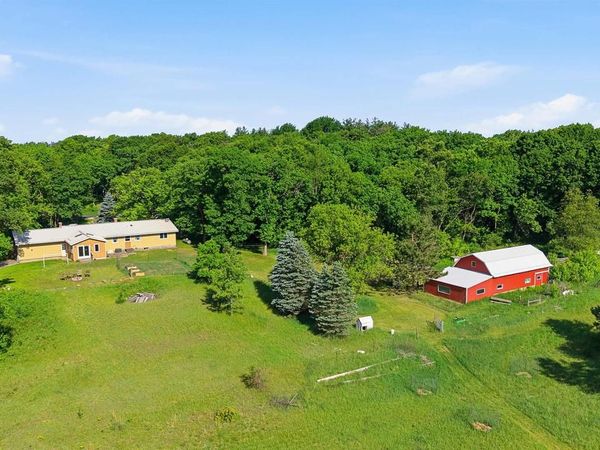 N3660 9TH AVENUE, Hancock, WI 54943