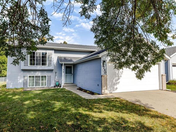 3730 Village Green Circle, Moorhead, MN 56560