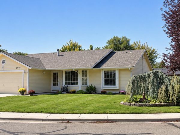 6919 N Glencrest Way, Boise, ID 83714