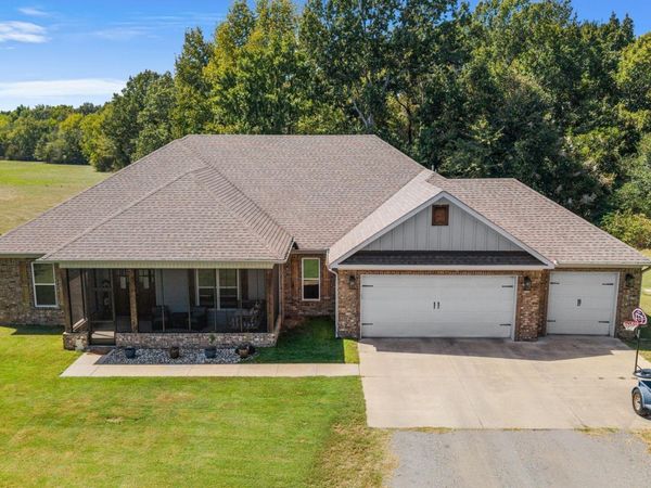 1176 Hwy. 31 S., Lonoke, AR 72086