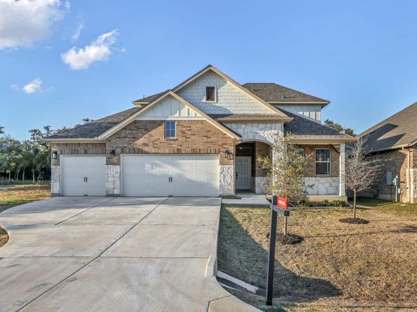 132 Goshen DR, Dripping Springs, TX 78620