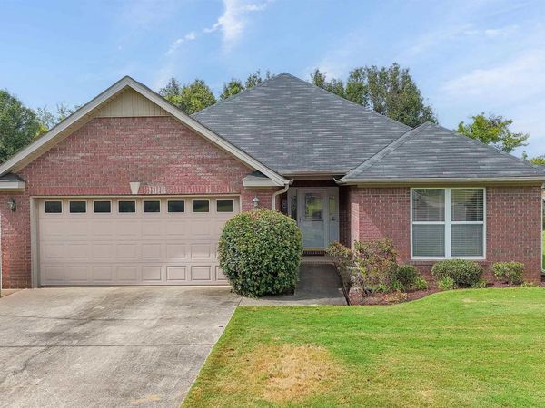 1802 Scobee Avenue SW, Decatur, AL 35603