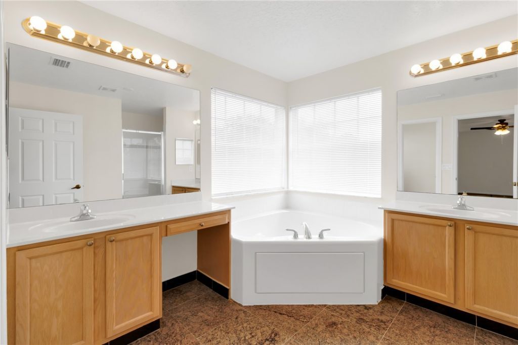 6080 45th Place , Vero Beach, FL 32967 Photo