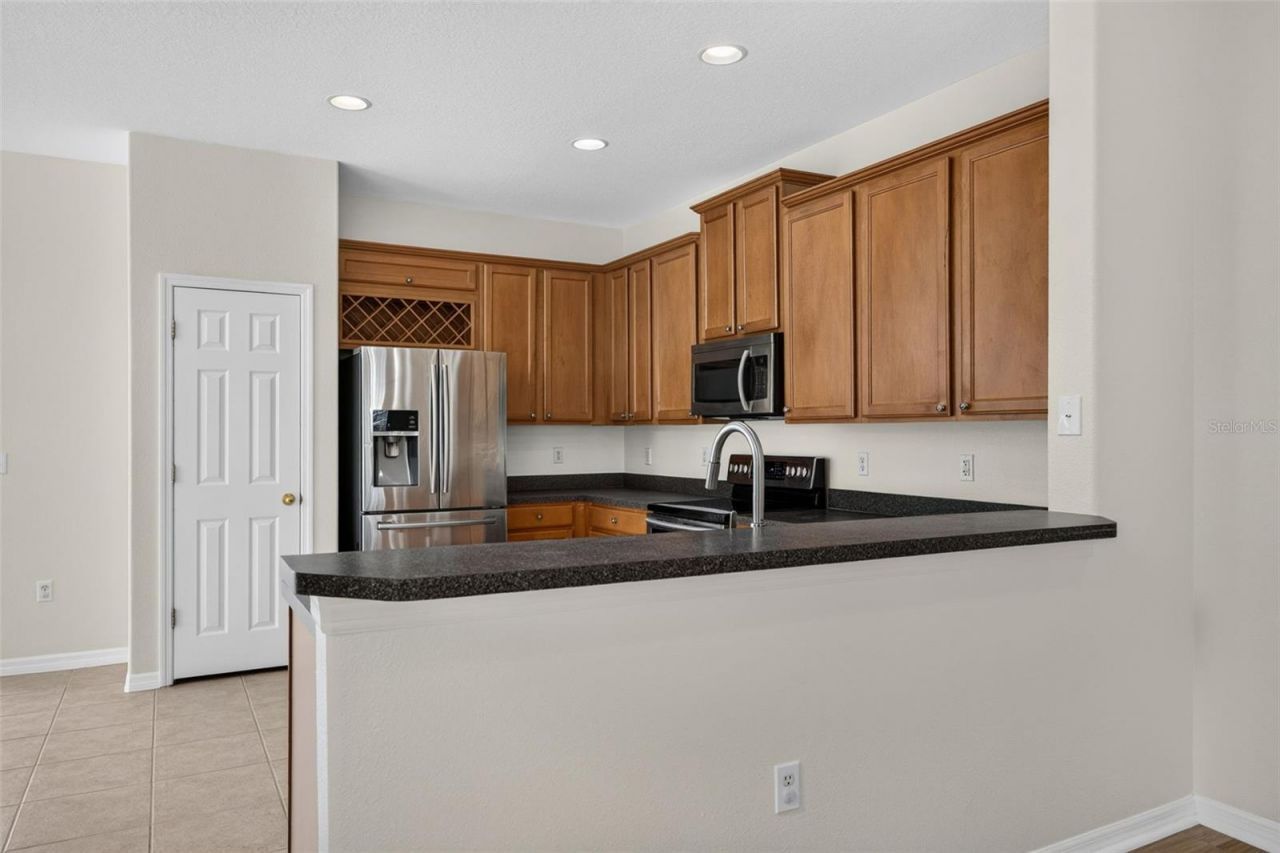 6585 Marlberry Way , Largo, FL 33773 Photo