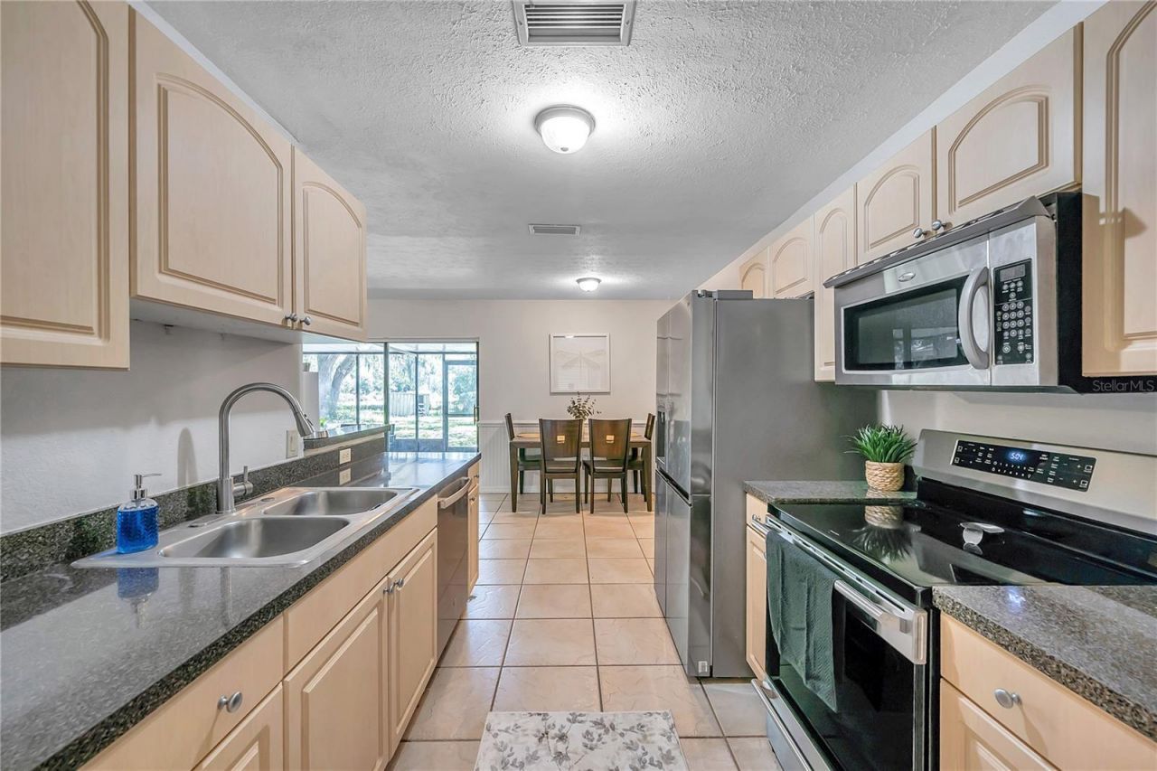 7405 Williams Road, Seffner, FL 33584 Photo