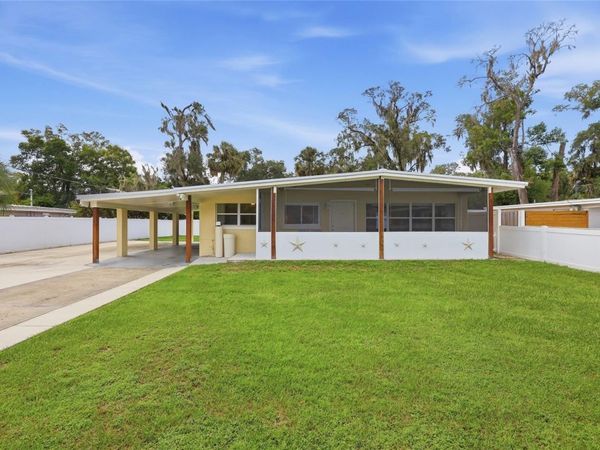 742 TEMPLE AVENUE , ORANGE CITY, FL 32763