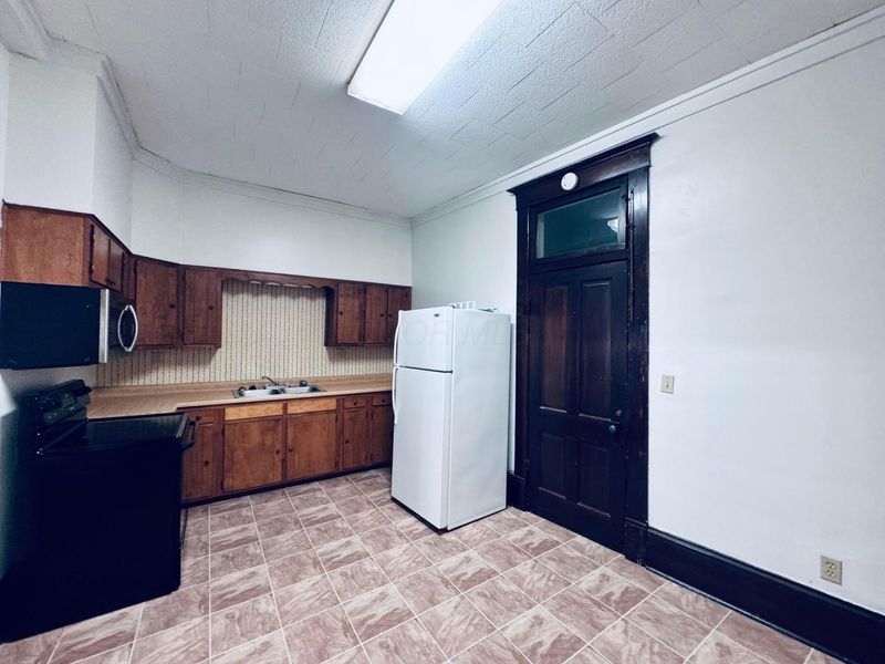 18 E Main Street, Unit 1, McConnelsville, OH 43756 Photo 5