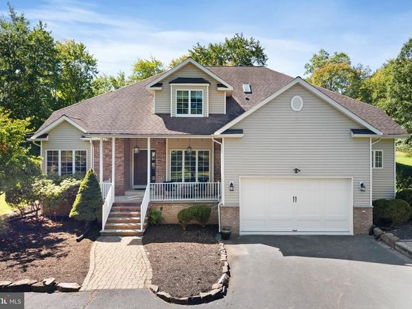 8 ROCK MILL RUN, SKILLMAN, NJ 08558