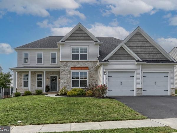 405 ROYAL HUNT WAY , LITITZ, PA 17543