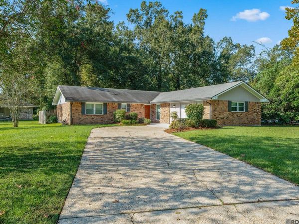 1314 Jason Dr, Denham Springs, LA 70726