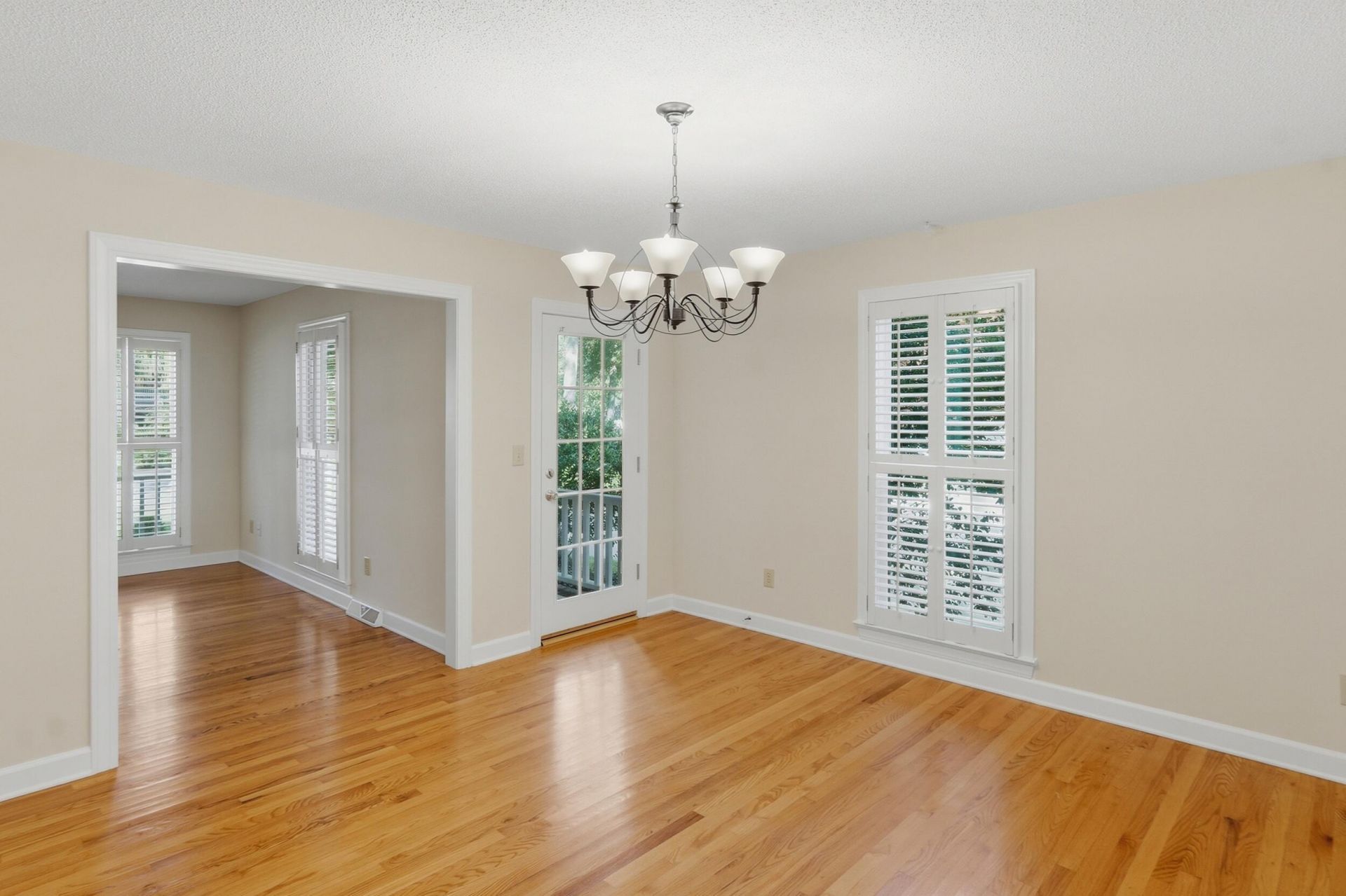 8622 Arthur Hills Circle Photo 11